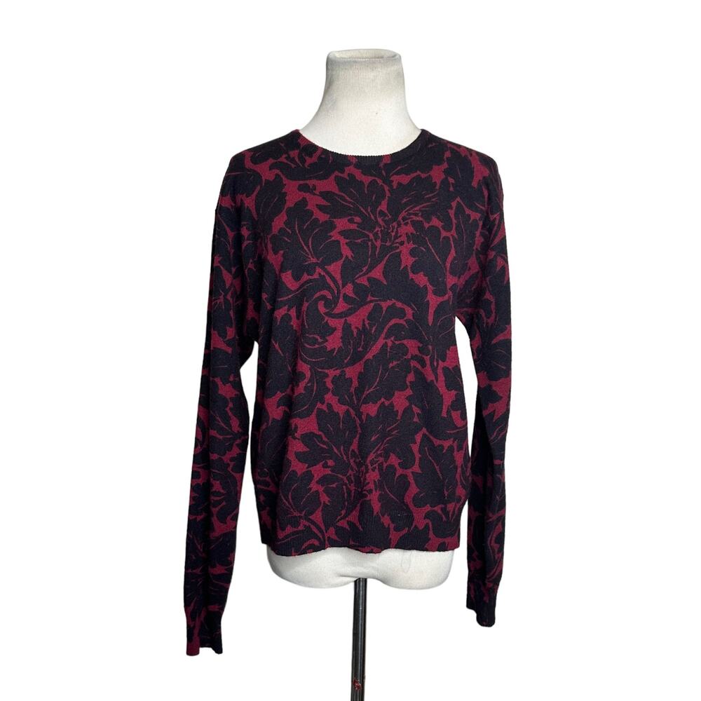 Jones New York red black floral long sleeves sweater size Large